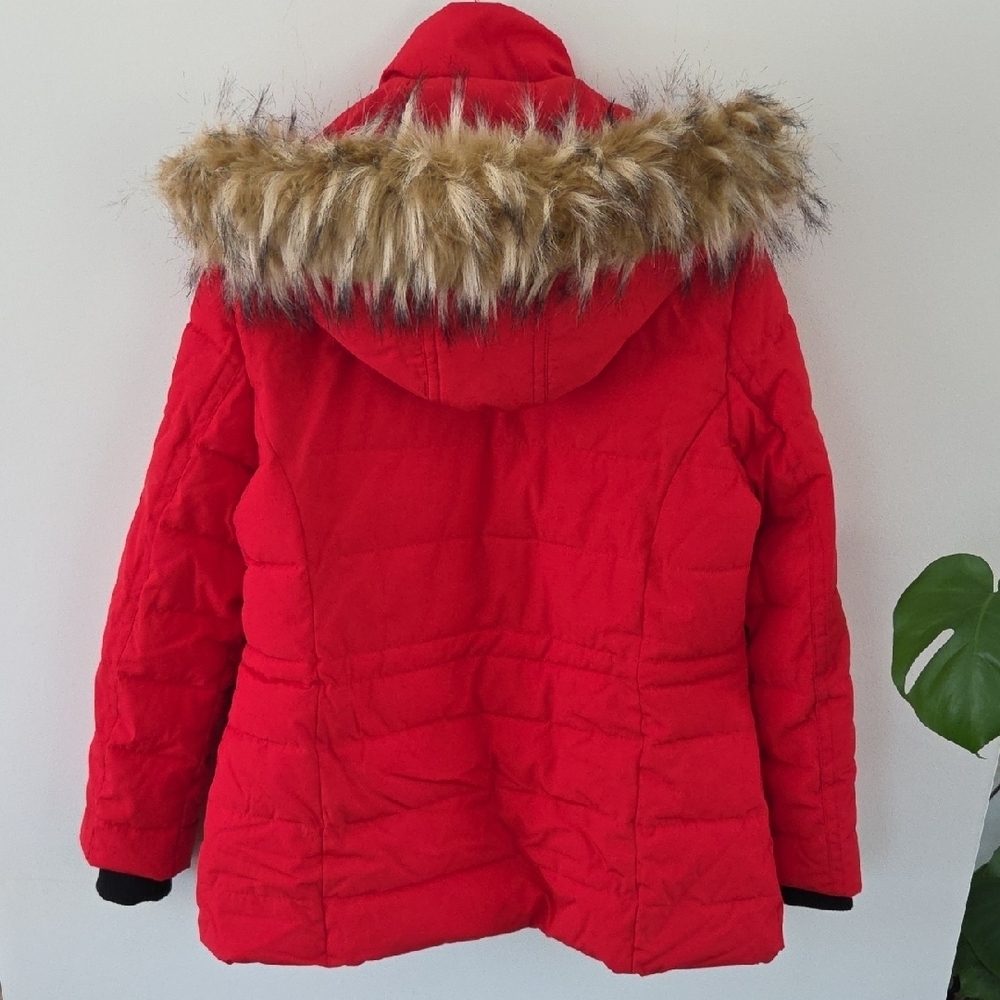 NWT Guess Red Women's Puffer Jacket with Faux Fur Hood - Picture 7 of 10